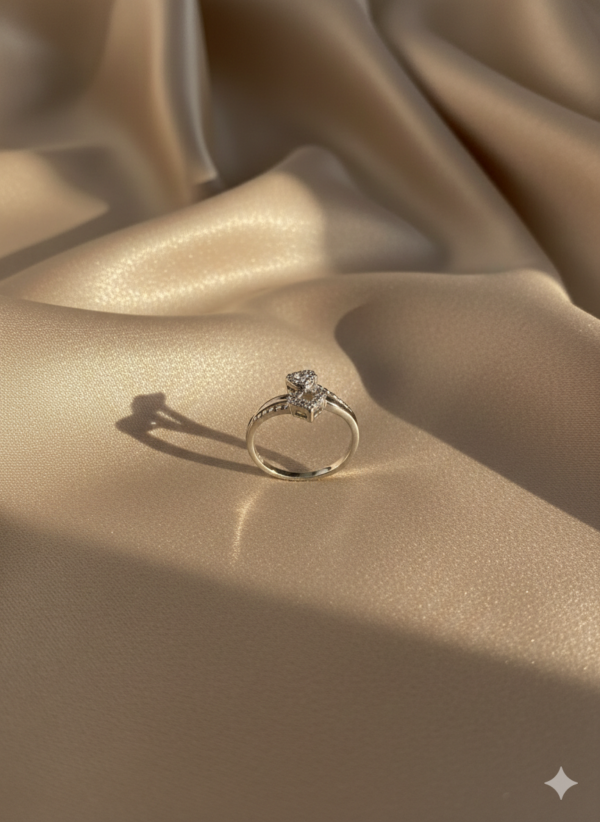 ​Elegant Criss-Cross Diamond Statement Ring