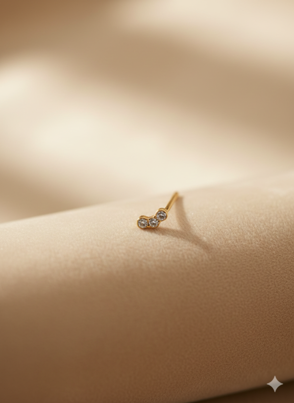 Elegant Solitaire Crystal Nose Pin